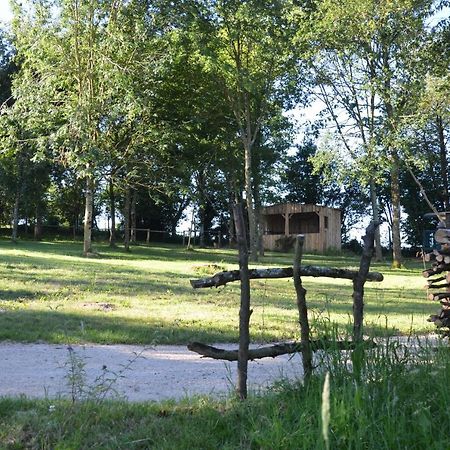 Le Moulin De Charin Bed & Breakfast La Pommeraie-sur-Sèvre Екстериор снимка