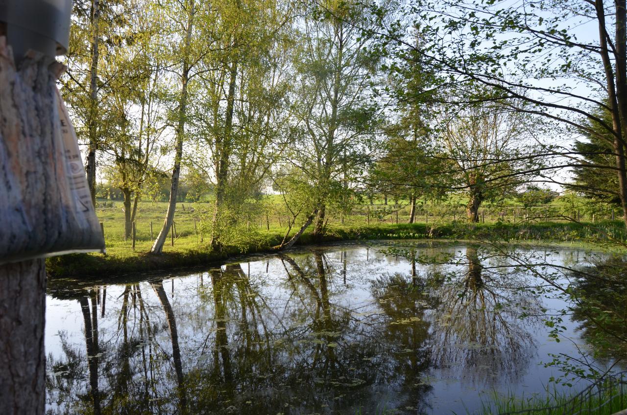 Le Moulin De Charin Bed & Breakfast La Pommeraie-sur-Sèvre Екстериор снимка