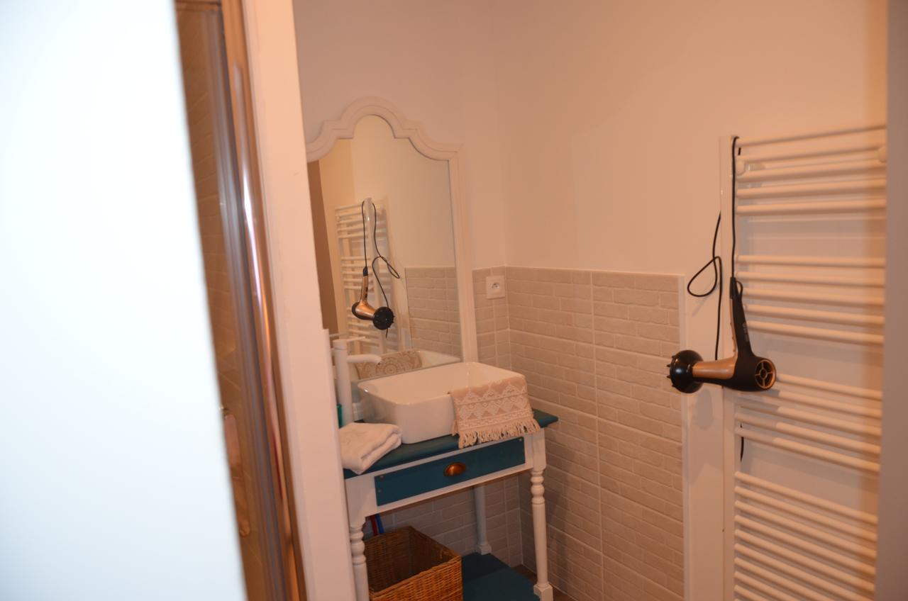 Le Moulin De Charin Bed & Breakfast La Pommeraie-sur-Sèvre Екстериор снимка