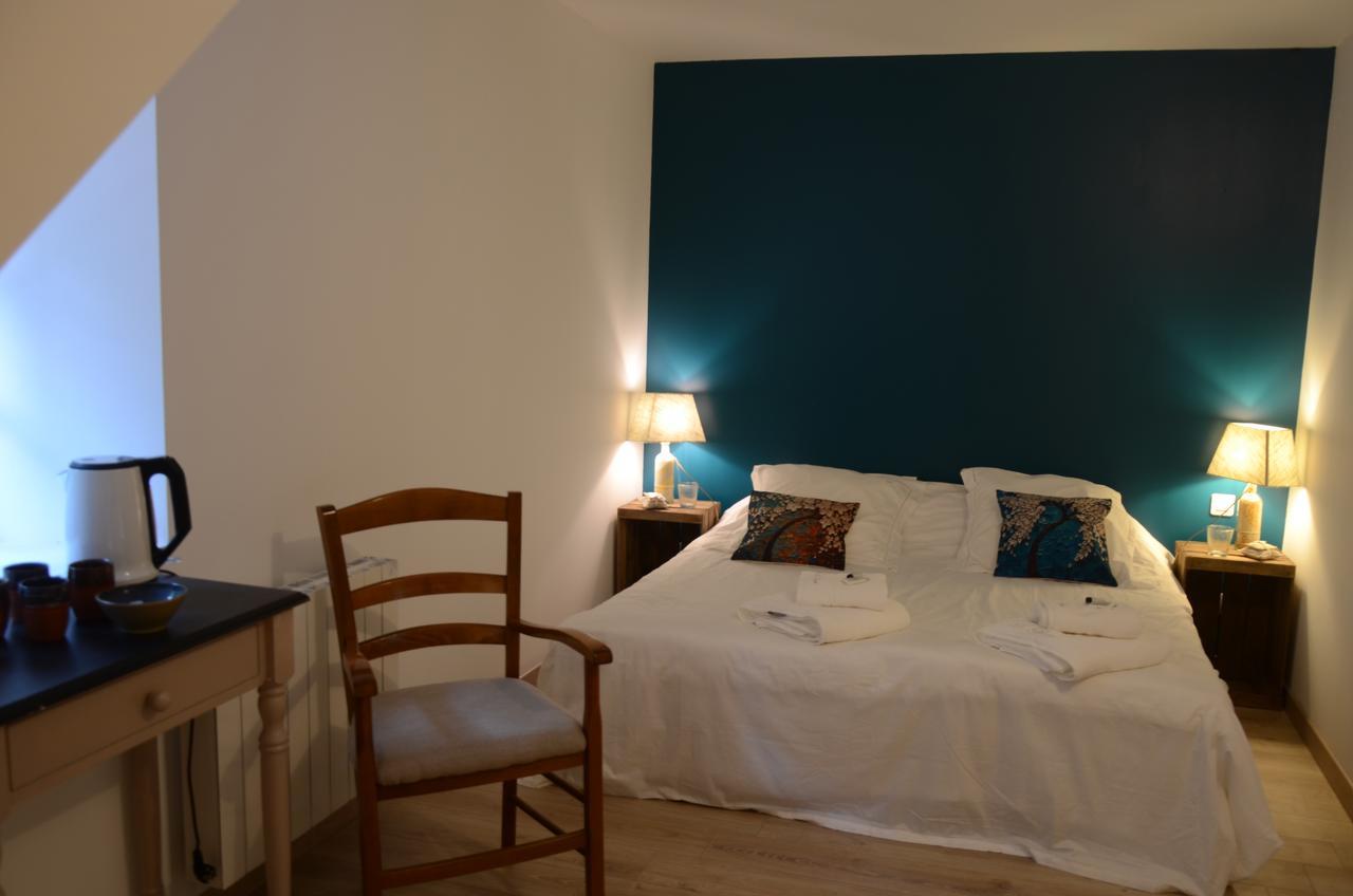 Le Moulin De Charin Bed & Breakfast La Pommeraie-sur-Sèvre Екстериор снимка