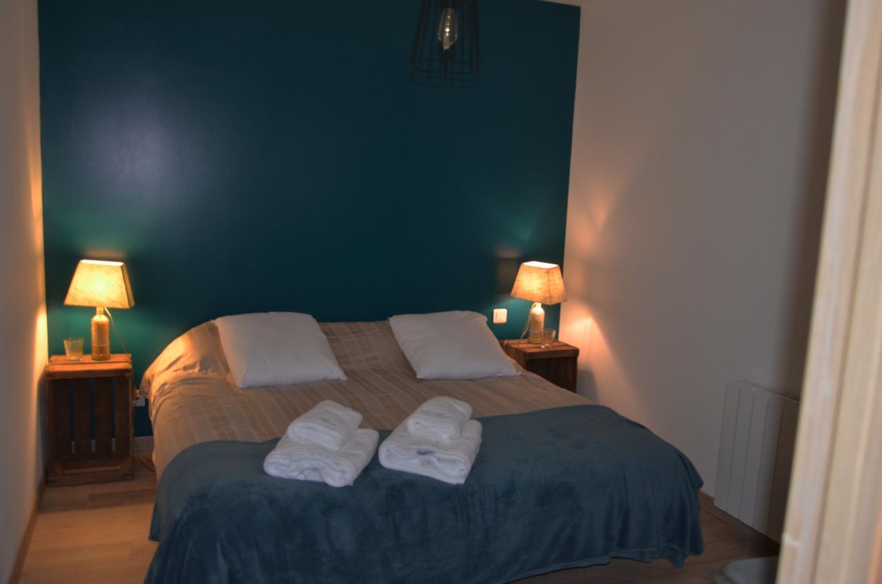 Le Moulin De Charin Bed & Breakfast La Pommeraie-sur-Sèvre Екстериор снимка